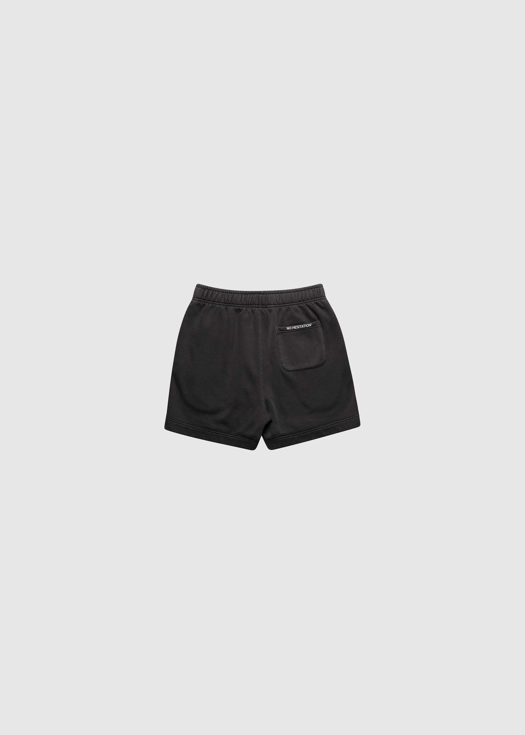RELAXED SHORT FADED BLACK